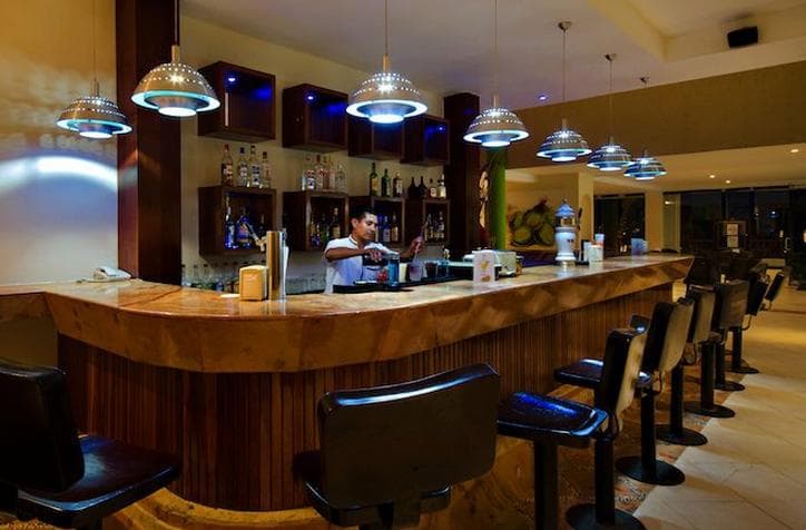 Bar